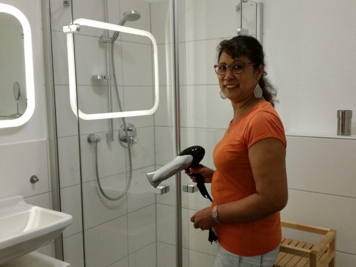 Ferienwohnung Koralle - Am Wasser Bremerhaven Eksteriør bilde